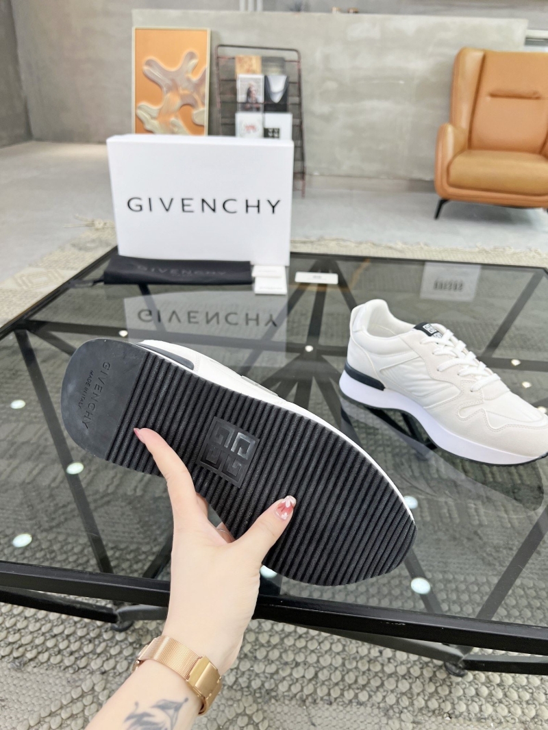 Givenchy Sneakers